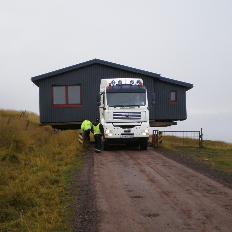Þetta slapp
