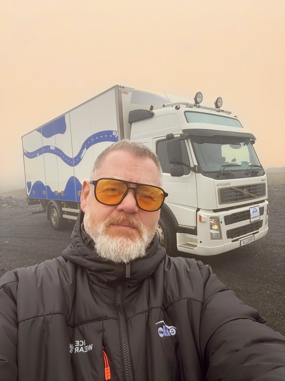 Jac is our selfie king <3