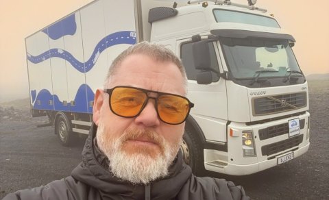 Jac is our selfie king <3